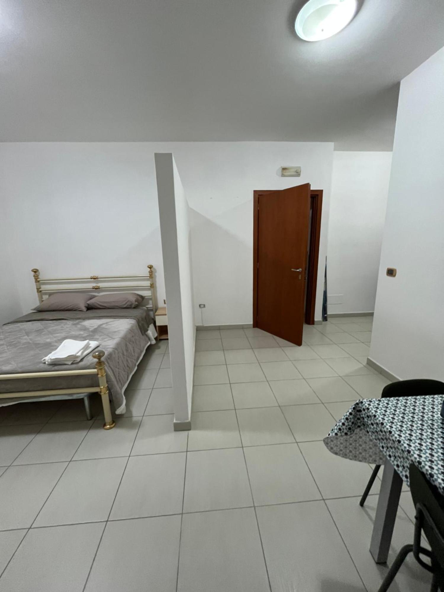Aurora Rooms Pomigliano d'Arco Extérieur photo